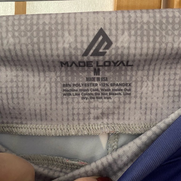 Made Loyal Women's American Flag Patriotic Stars & Stripes Leggings Medium USA - Picture 5 of 6